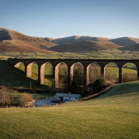 3 Bedroom 1ba - Howgills - Dales - Stunning Views - Retreat Tatil Evi *