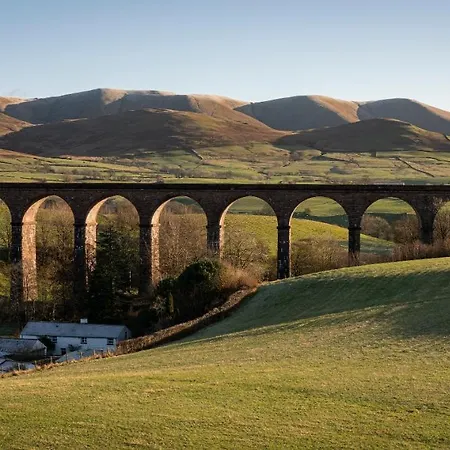 3 Bedroom 1ba - Howgills - Dales - Stunning Views - Retreat Tatil Evi